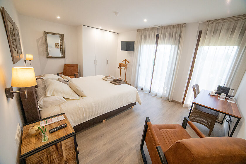 Habitaciónes Deluxe English Hotel Boutique Canelobre